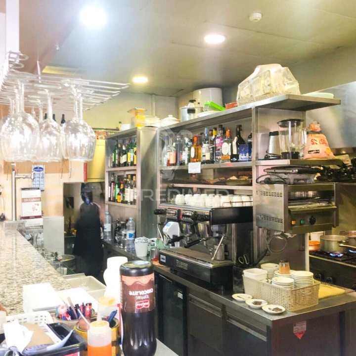 Loja para Trespasse em Faro (Sé e São Pedro) Foto 2