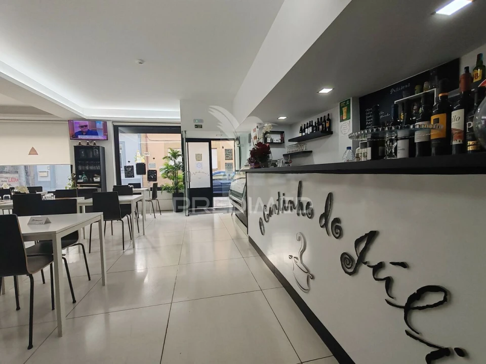 Loja para Trespasse em Santa Marinha e São Pedro da Afurada Foto 3