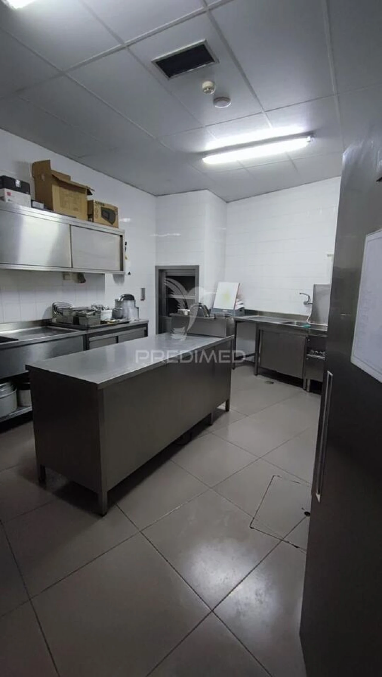 Loja para Trespasse em Serzedo e Perosinho Foto 8