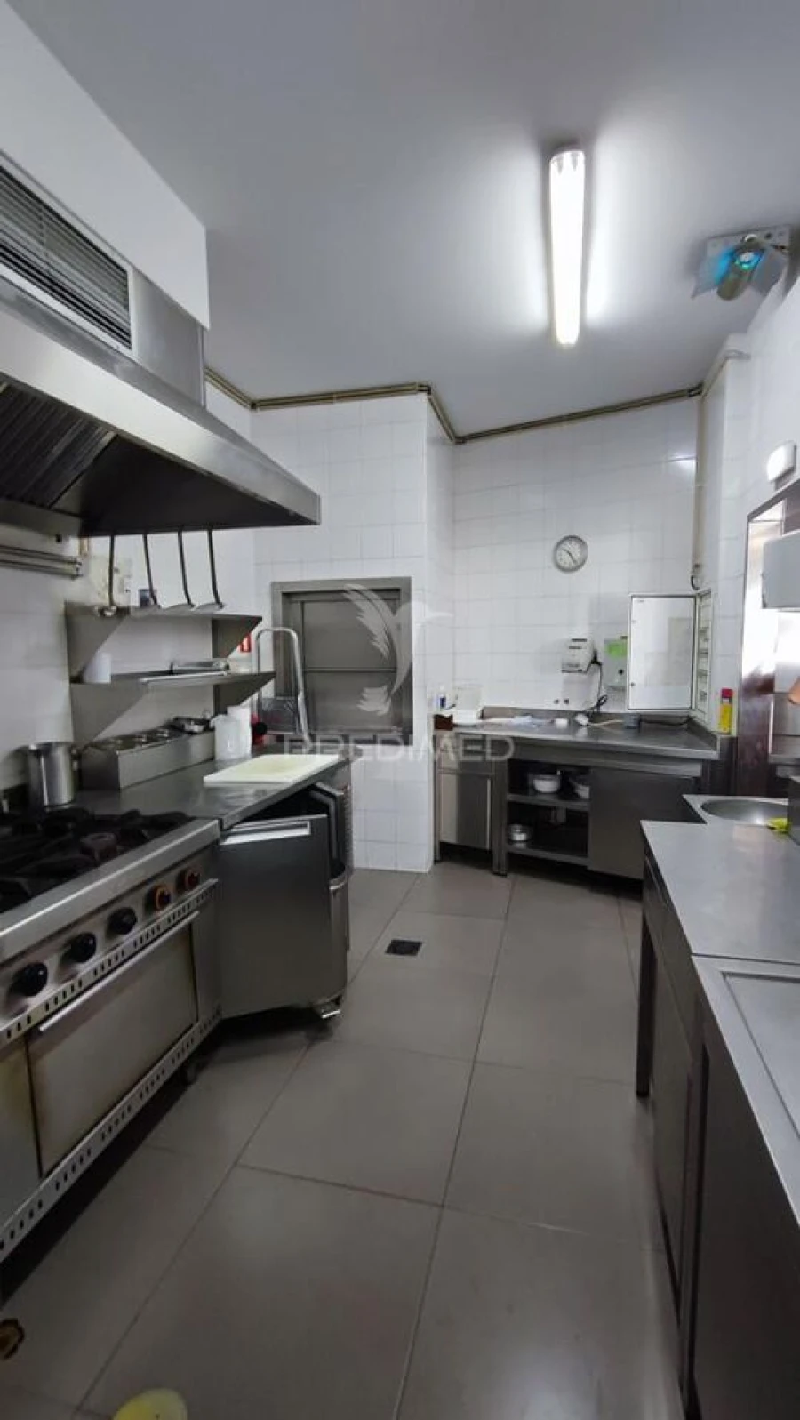 Loja para Trespasse em Serzedo e Perosinho Foto 7