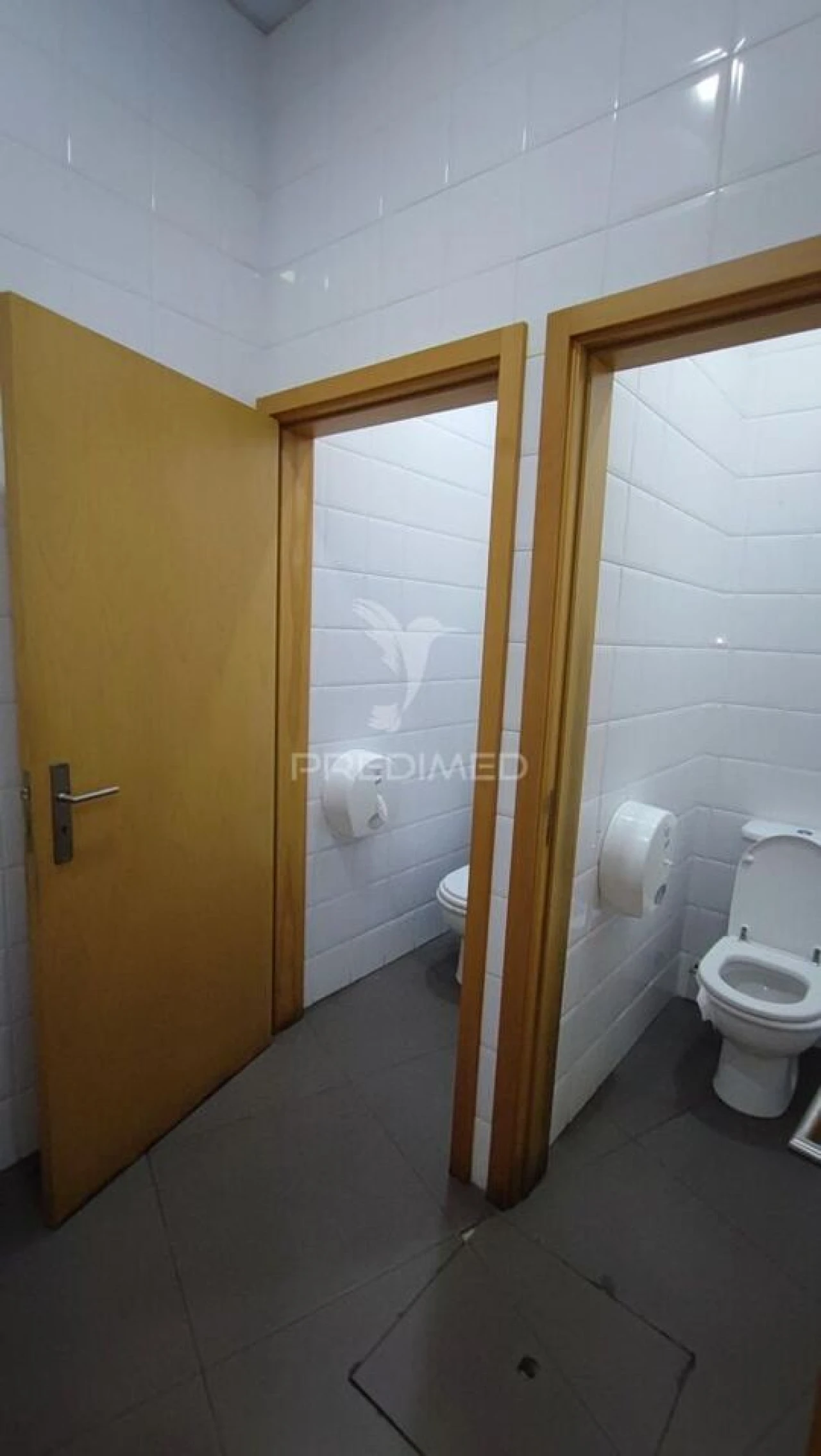 Loja para Trespasse em Serzedo e Perosinho Foto 12