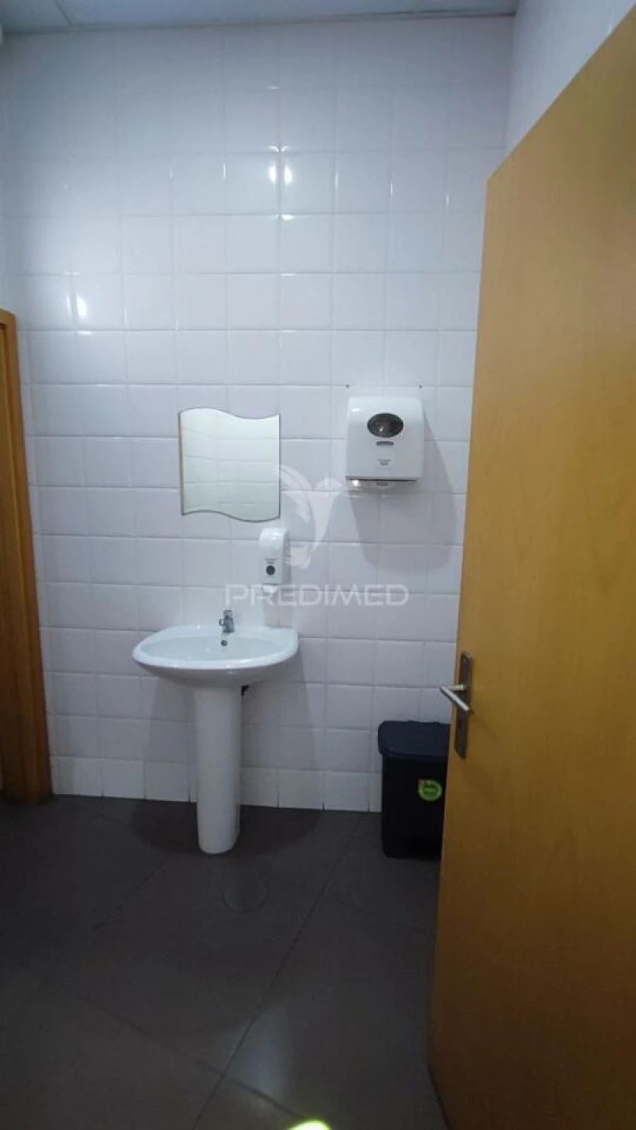 Loja para Trespasse em Serzedo e Perosinho Foto 15