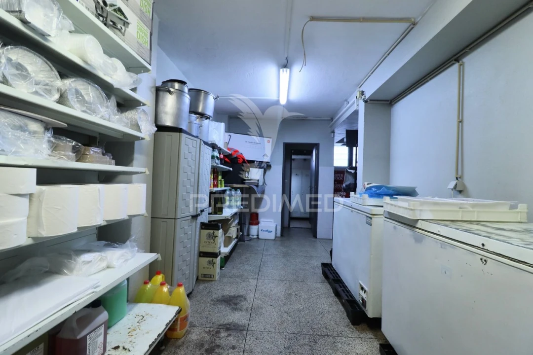 Loja para Trespasse em Cidade da Maia Foto 27
