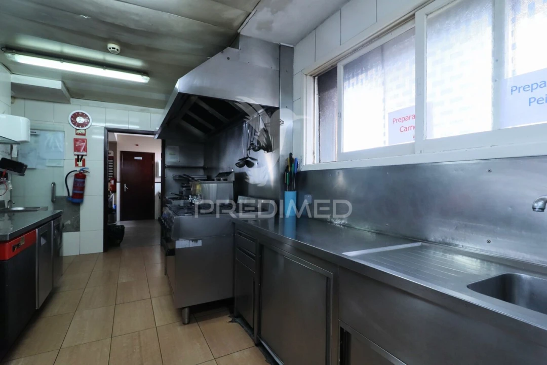 Loja para Trespasse em Cidade da Maia Foto 14