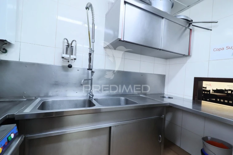 Loja para Trespasse em Cidade da Maia Foto 12