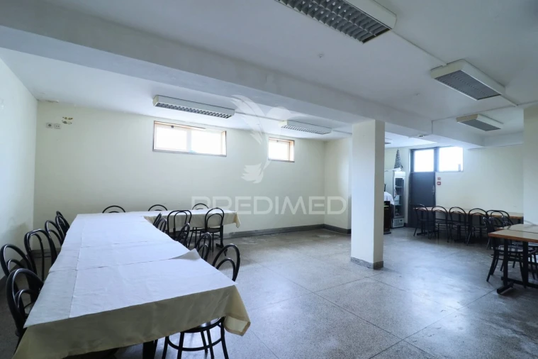 Loja para Trespasse em Cidade da Maia Foto 22