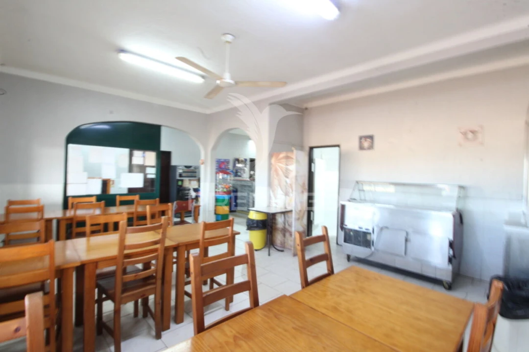 Loja para Trespasse em Salvaterra de Magos e Foros de Salvaterra Foto 23