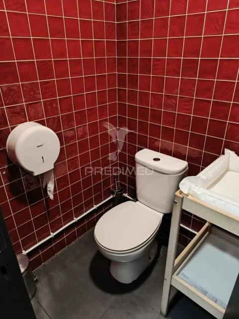 Loja para Trespasse em Peso da Régua e Godim