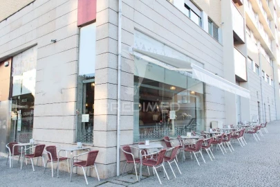 Loja para Trespasse em Pedrouços