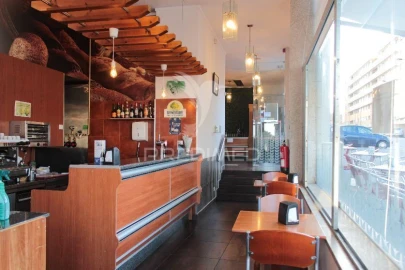 Loja para Trespasse em Pedrouços