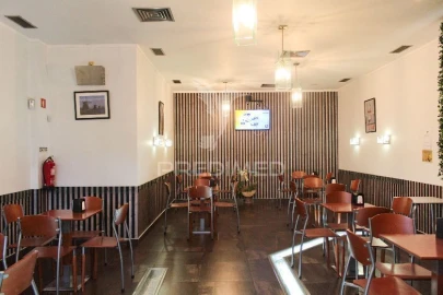 Loja para Trespasse em Pedrouços