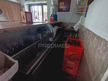 Loja para Trespasse em Caia, São Pedro e Alcáçova