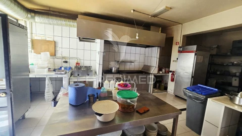 Loja para Trespasse em Lagoa e Carvoeiro