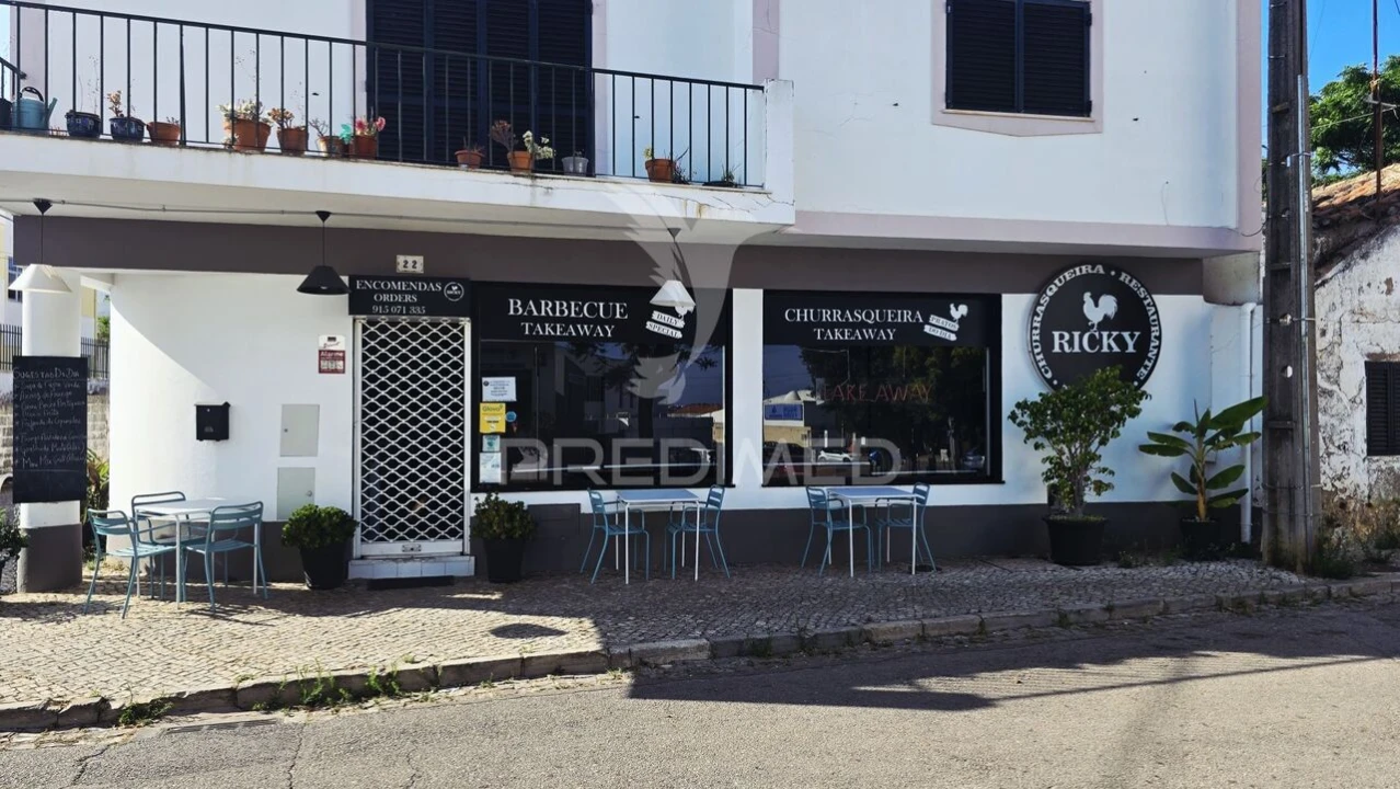 Loja para Trespasse em Lagoa e Carvoeiro Foto 2