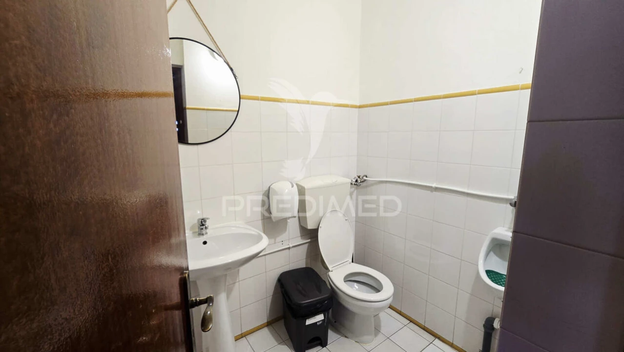 Loja para Trespasse em Lagoa e Carvoeiro Foto 21