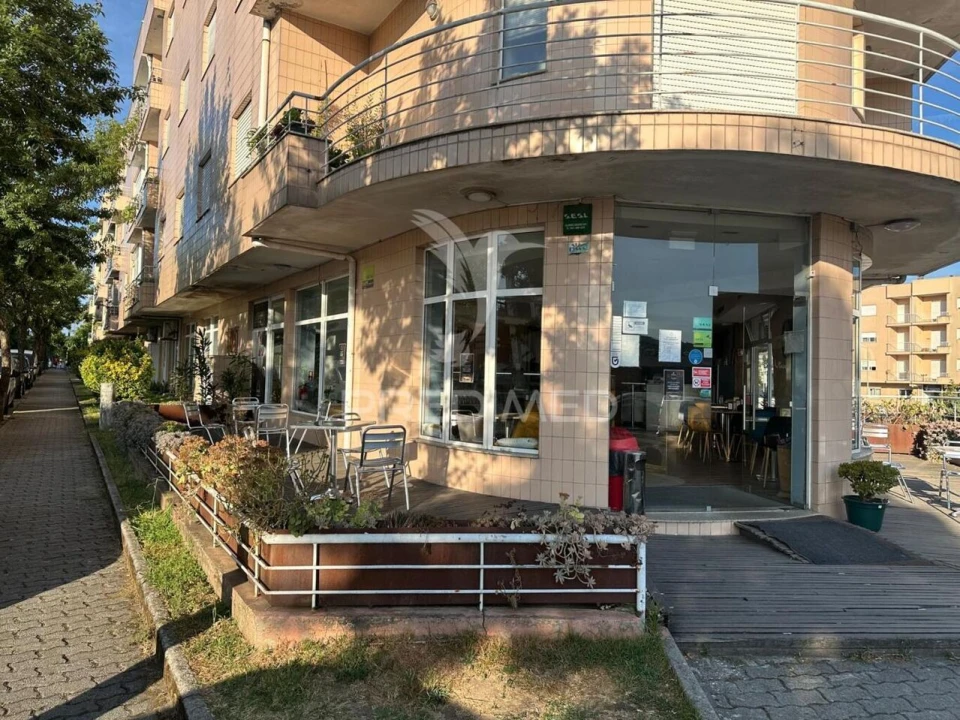 Loja para Trespasse em Merelim (São Pedro) e Frossos Foto 1