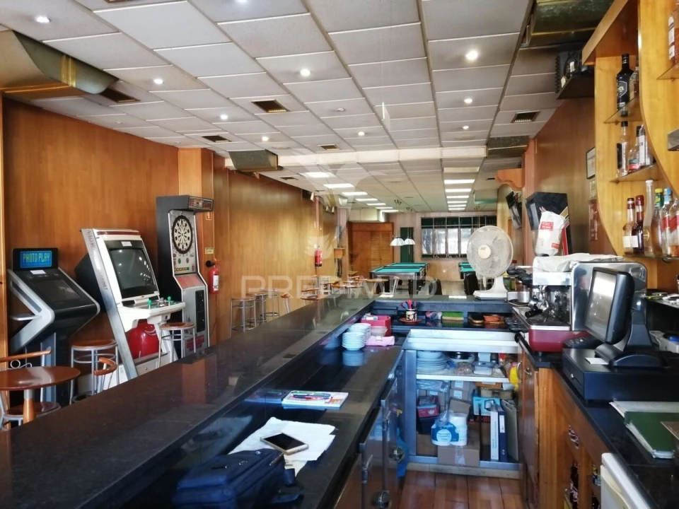 Loja para Trespasse em Matosinhos e Leça da Palmeira Foto 11