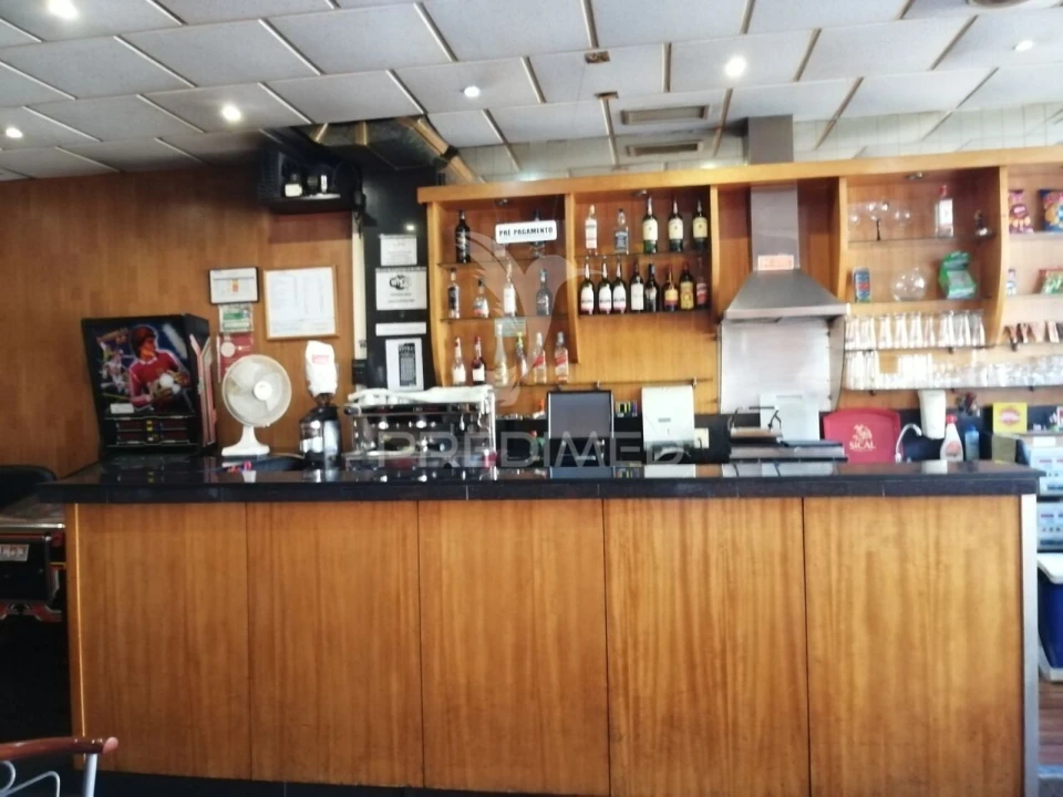 Loja para Trespasse em Matosinhos e Leça da Palmeira Foto 9