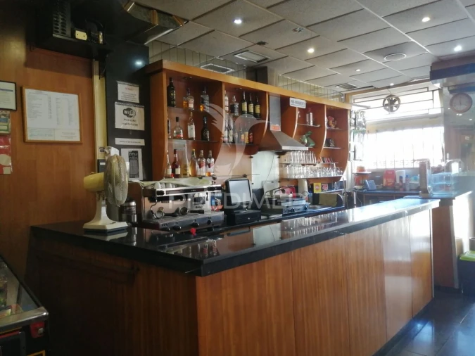 Loja para Trespasse em Matosinhos e Leça da Palmeira Foto 10