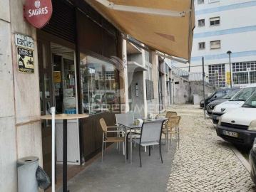 Loja para Trespasse em Lumiar