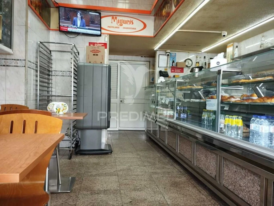 Loja para Trespasse em Lumiar Foto 8