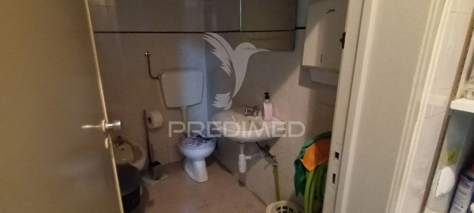 Loja para Trespasse em Santo António dos Cavaleiros e Frielas Foto 4