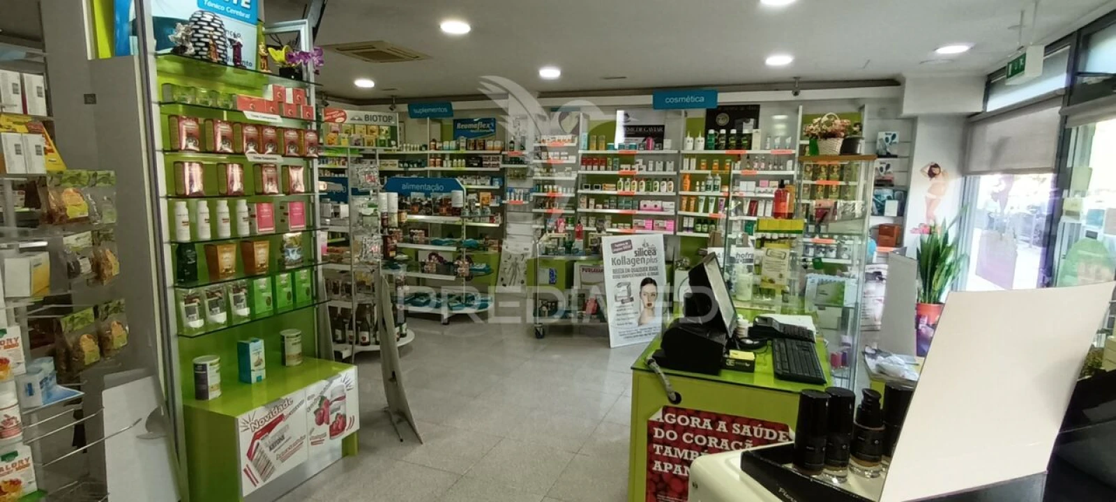 Loja para Trespasse em Santo António dos Cavaleiros e Frielas Foto 9