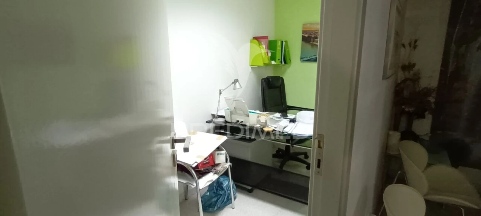 Loja para Trespasse em Santo António dos Cavaleiros e Frielas Foto 3