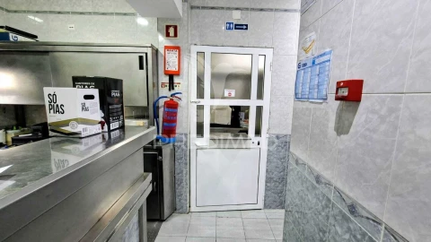 Loja para Trespasse em Odivelas