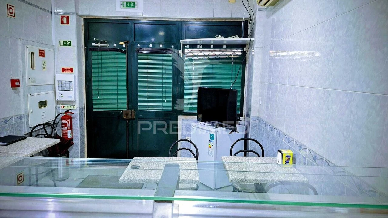 Loja para Trespasse em Odivelas Foto 21