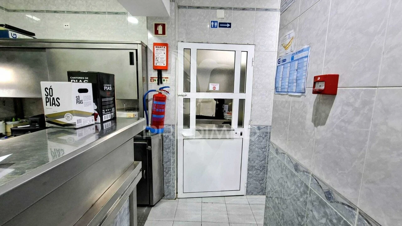 Loja para Trespasse em Odivelas Foto 27