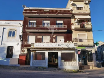 Loja para Trespasse em Pernes