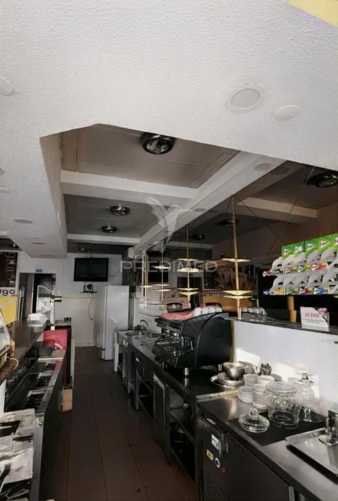 Loja para Trespasse em Pernes