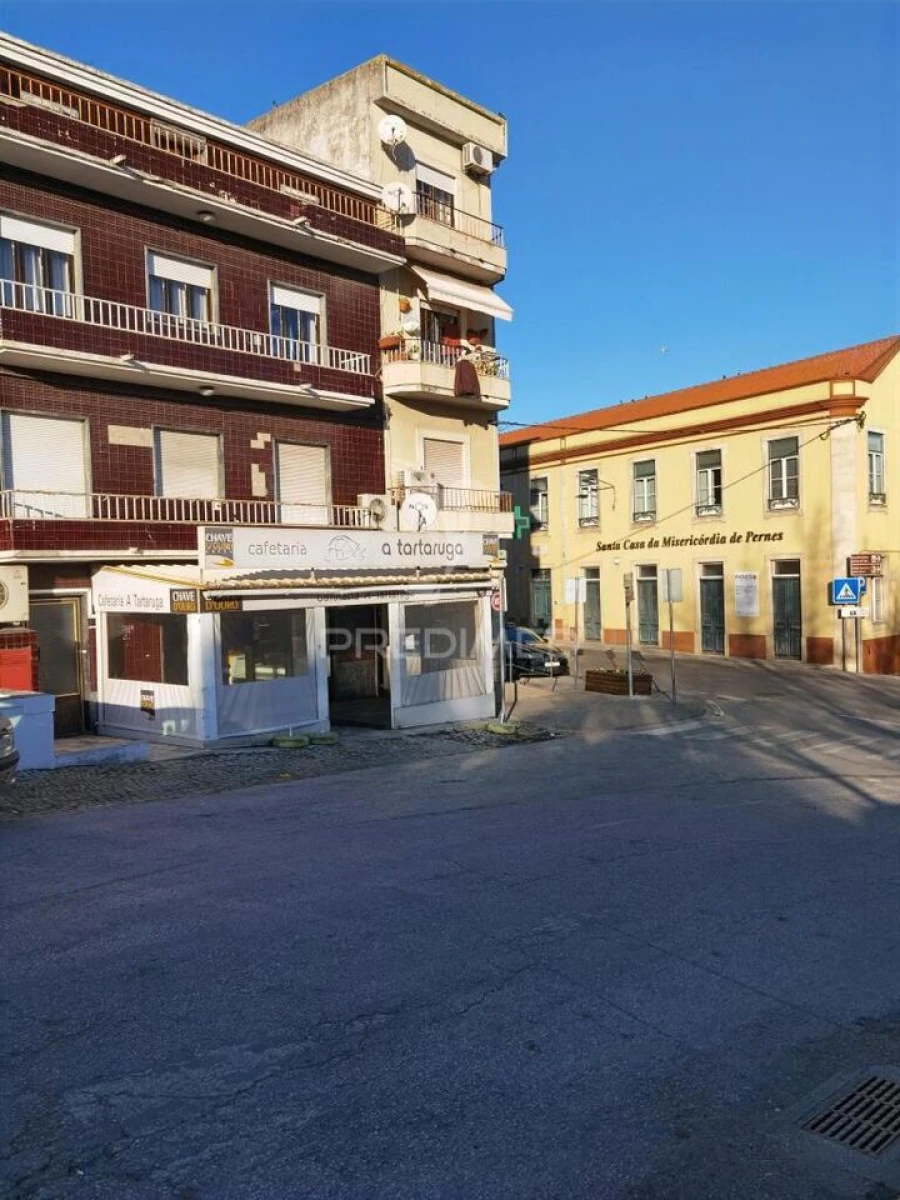 Loja para Trespasse em Pernes Foto 4