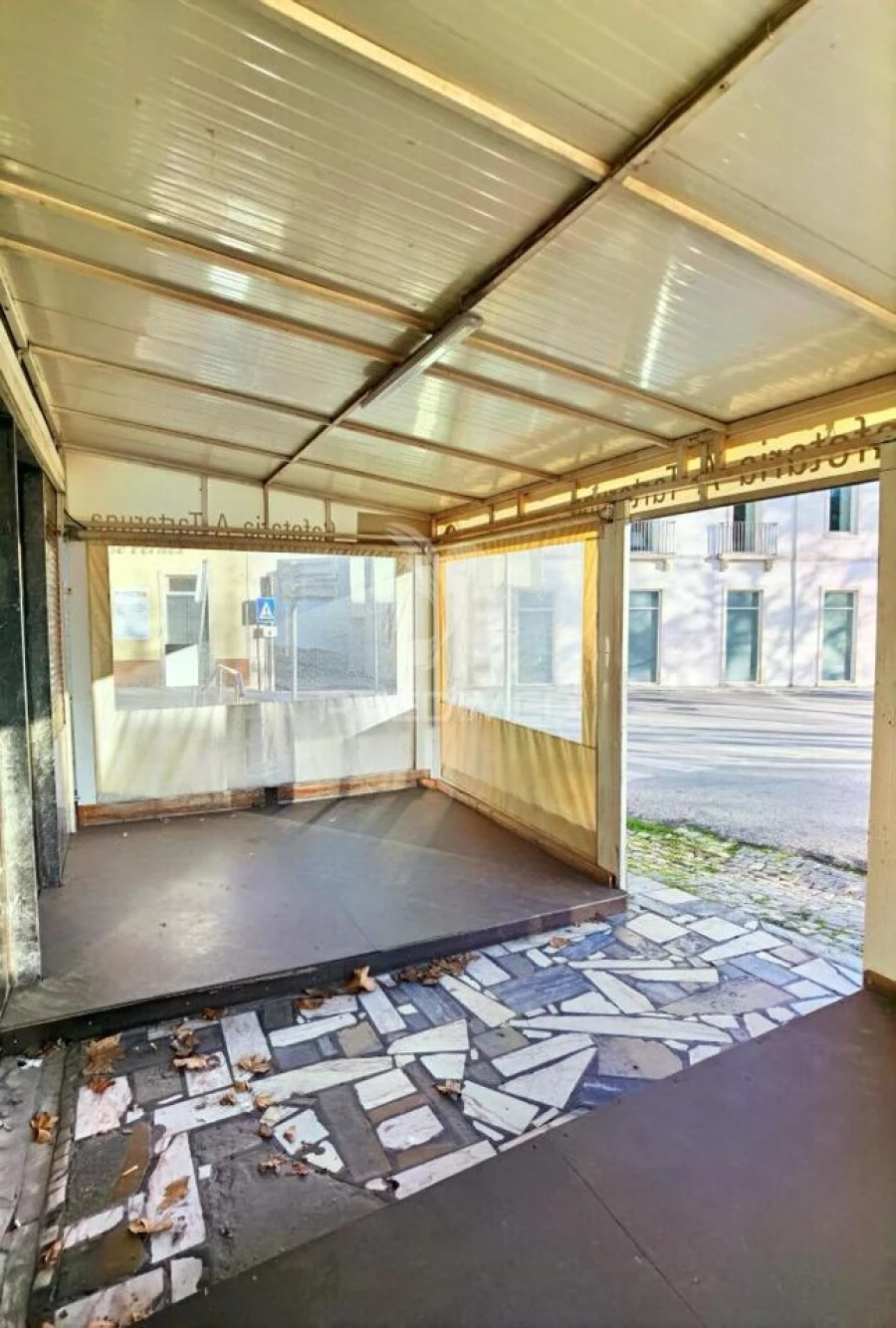 Loja para Trespasse em Pernes Foto 7