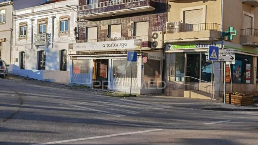 Loja para Trespasse em Pernes