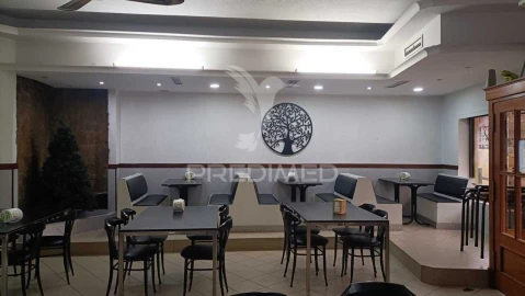 Loja para Trespasse em Coronado (São Romão e São Mamede)