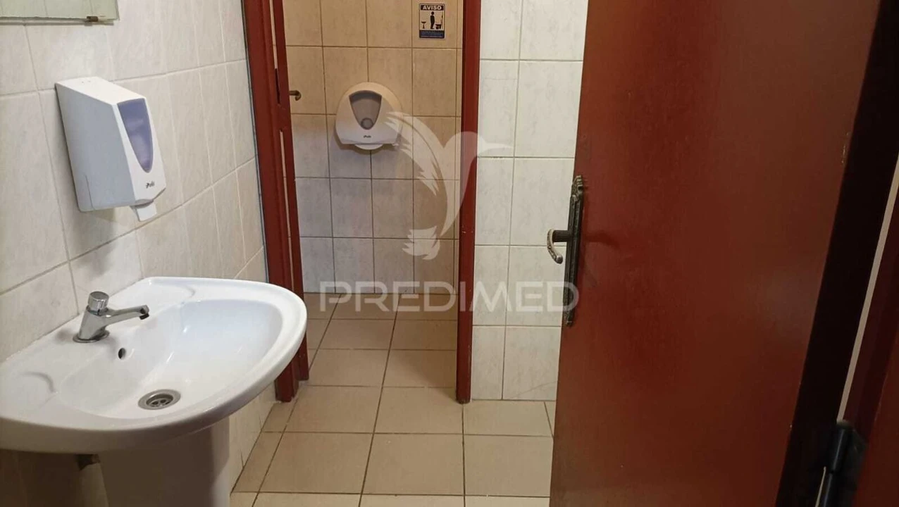 Loja para Trespasse em Coronado (São Romão e São Mamede) Foto 19