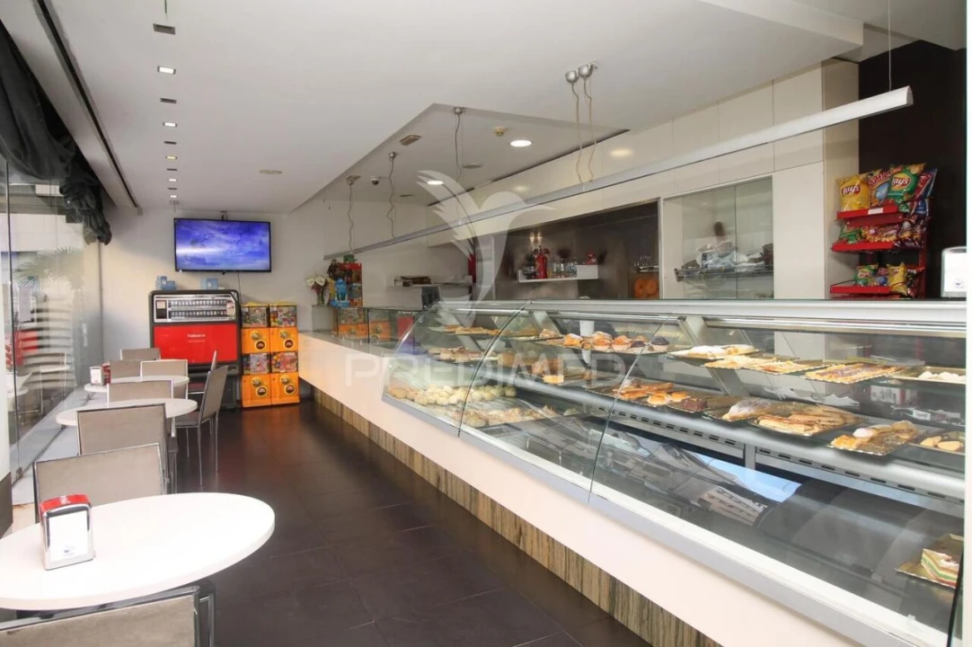 Loja para Trespasse em Braga (Maximinos, Sé e Cividade) Foto 6