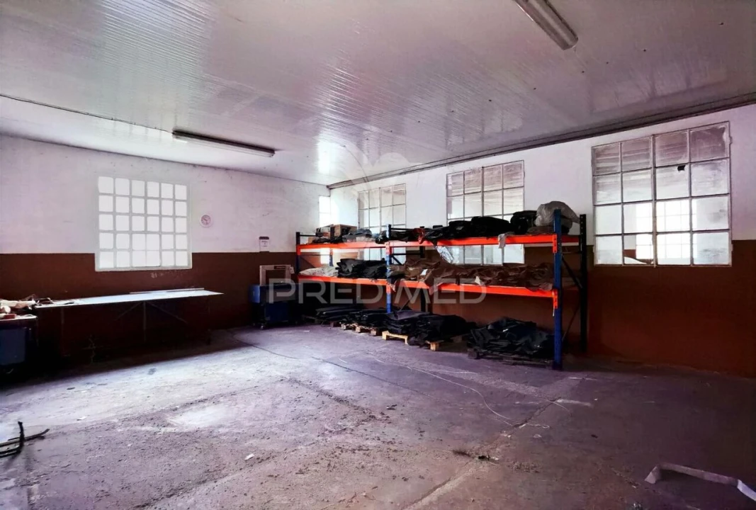 Armazém para Venda em Alcanena e Vila Moreira Foto 18