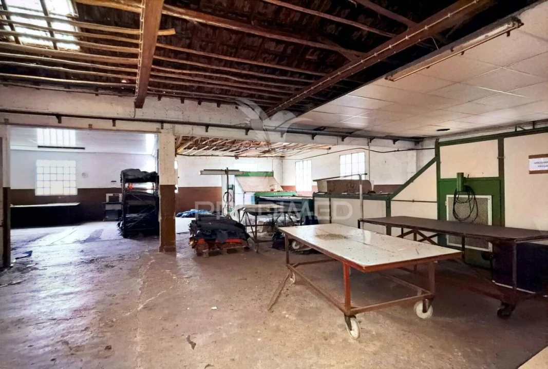 Armazém para Venda em Alcanena e Vila Moreira Foto 25