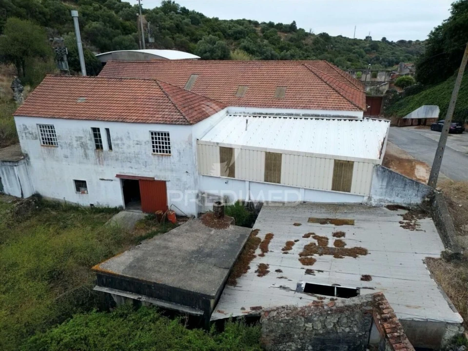 Armazém para Venda em Alcanena e Vila Moreira Foto 5
