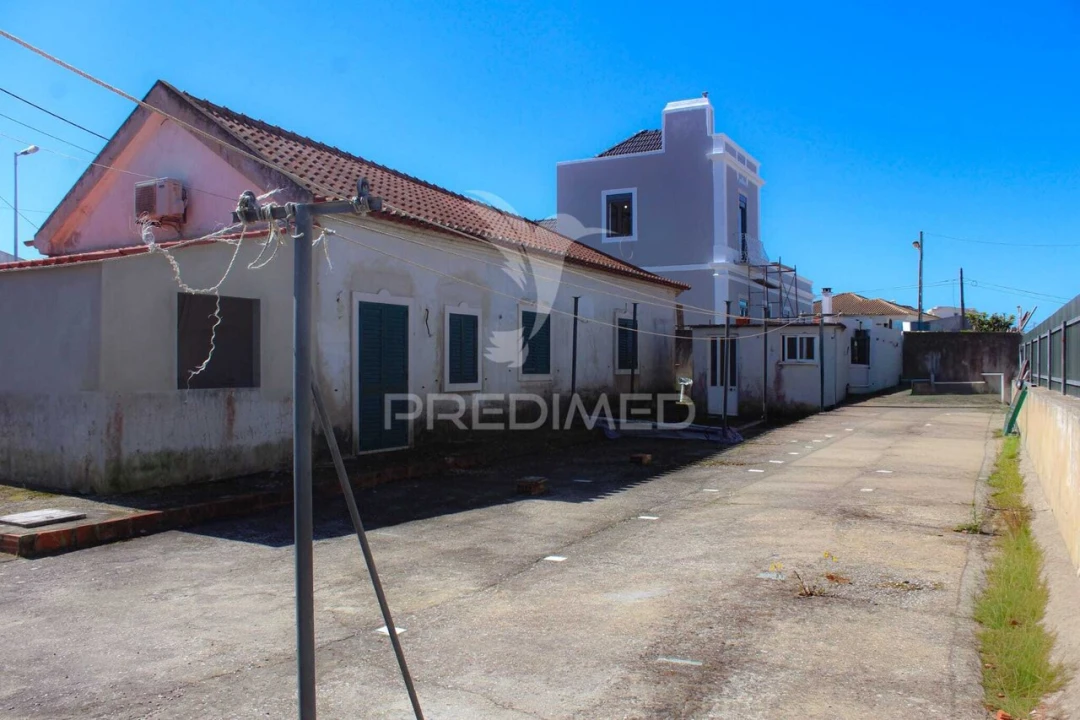 Moradia T1 para Venda em Charneca de Caparica e Sobreda Foto 25