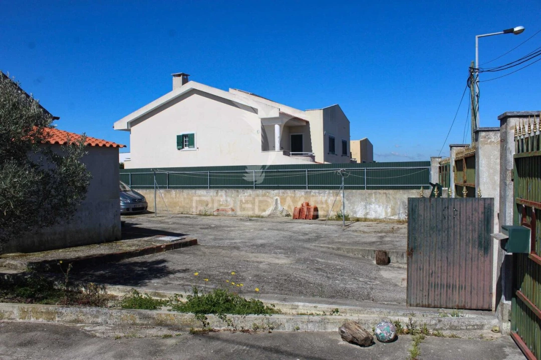 Moradia T1 para Venda em Charneca de Caparica e Sobreda Foto 22