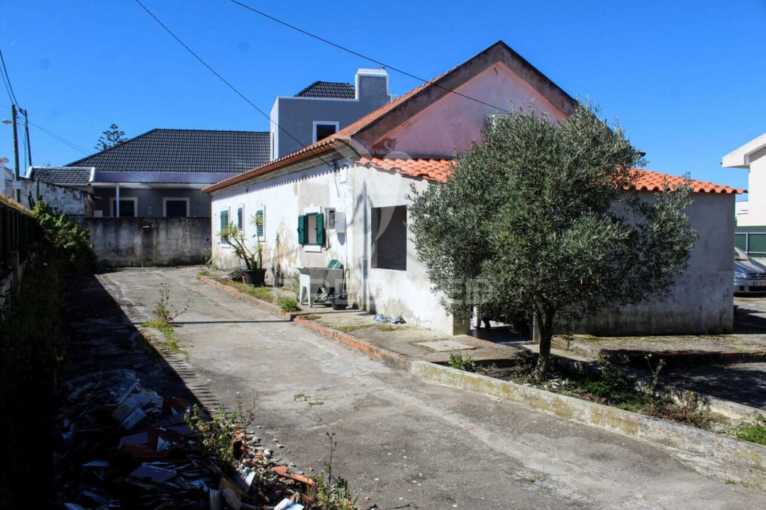 Moradia T1 para Venda em Charneca de Caparica e Sobreda Foto 23