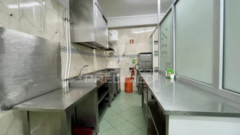 Loja para Venda em Laranjeiro e Feijó