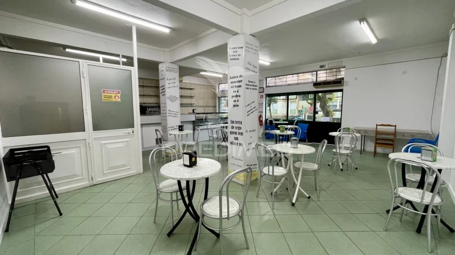 Loja para Venda em Laranjeiro e Feijó Foto 15