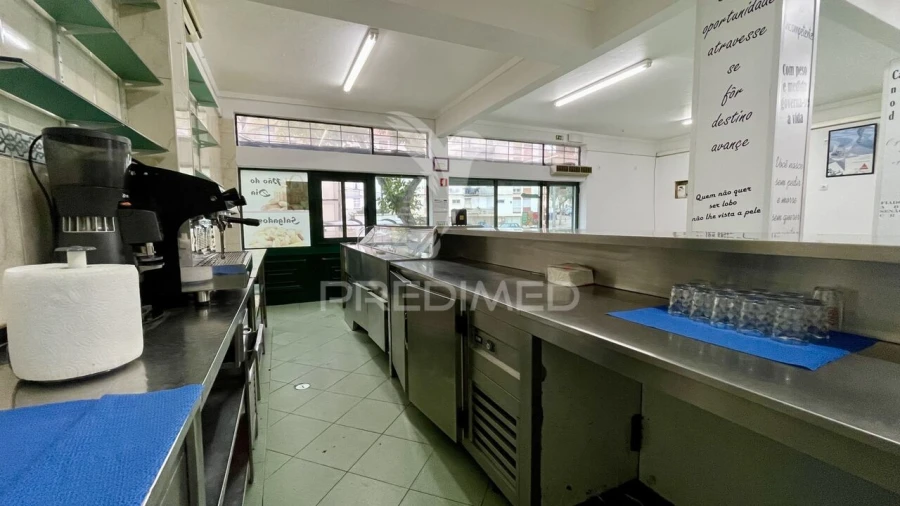 Loja para Venda em Laranjeiro e Feijó Foto 9