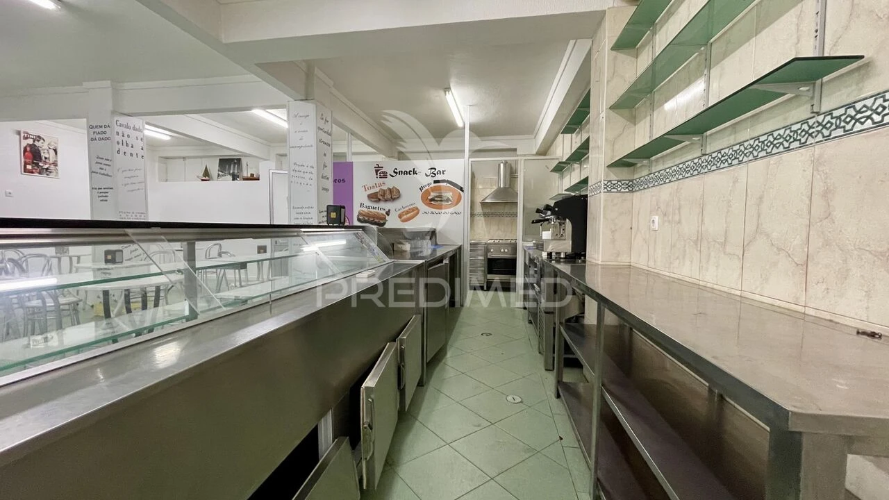 Loja para Venda em Laranjeiro e Feijó Foto 6