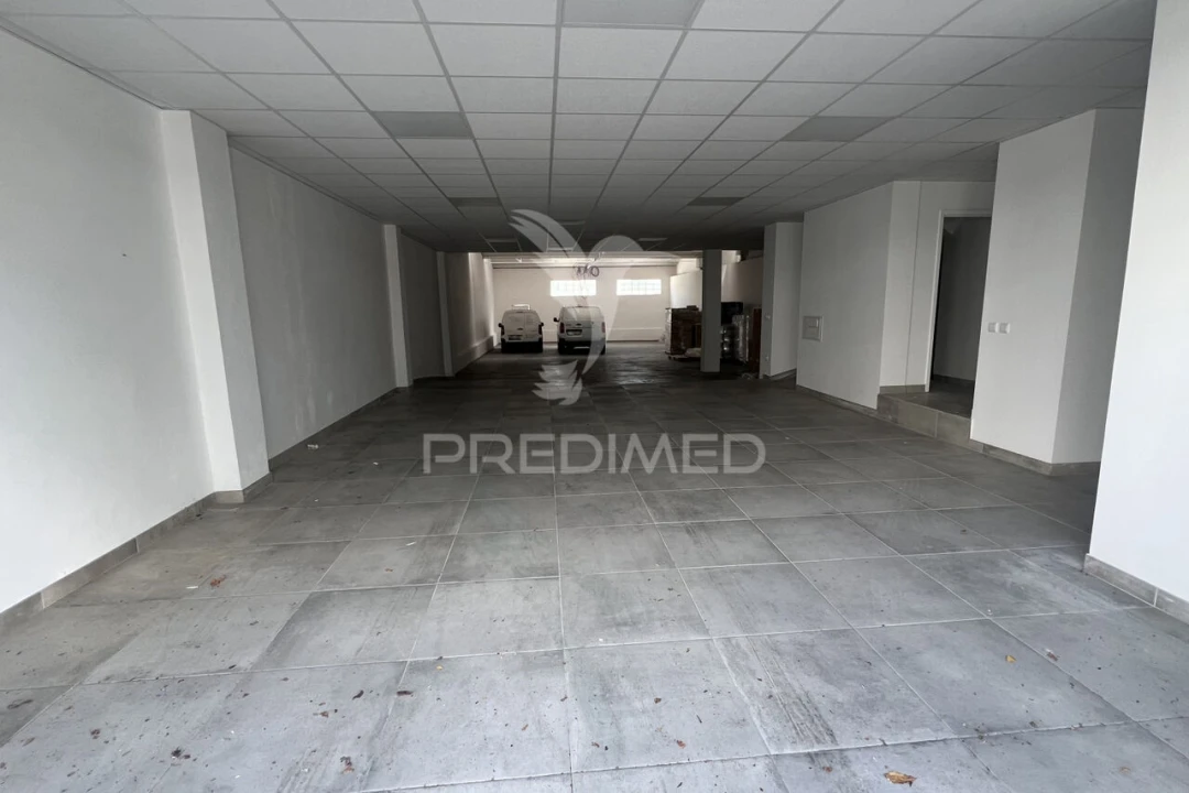 Armazém para Venda em Braga (São José de São Lázaro e São João do Souto) Foto 9